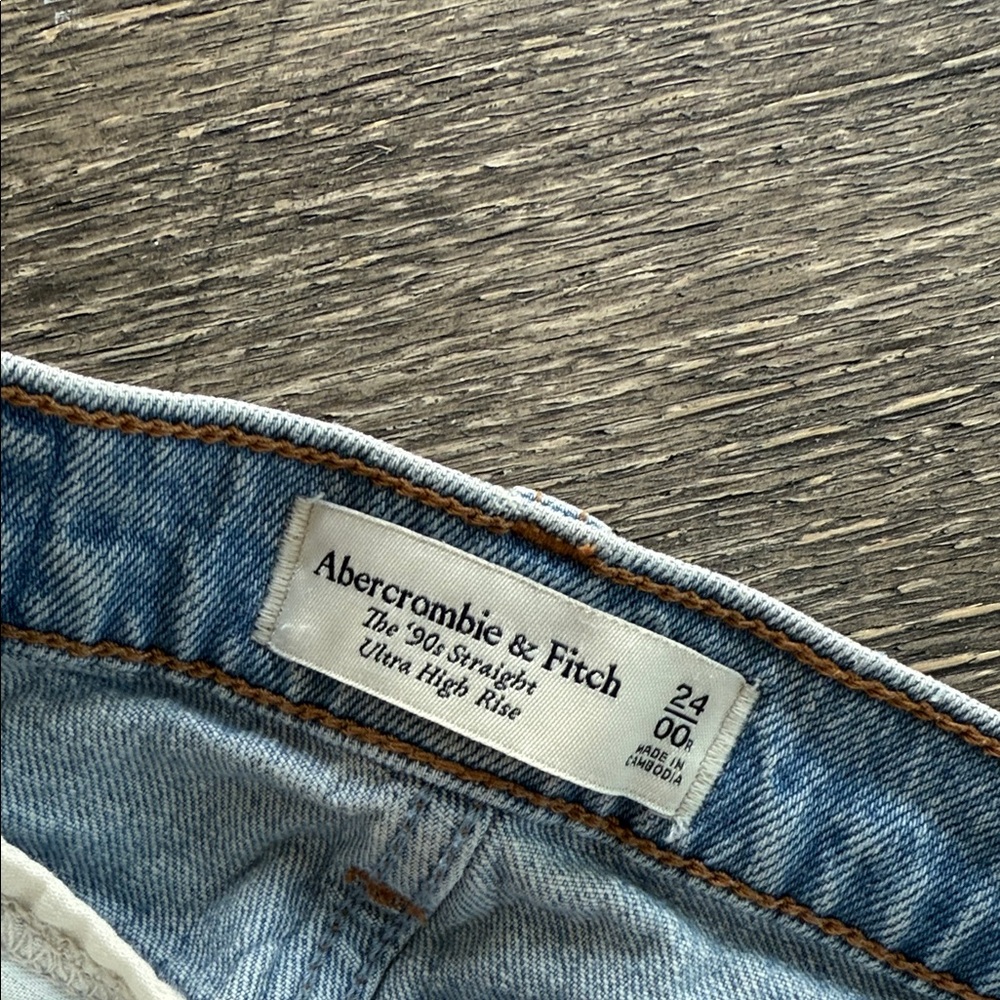 Abercrombie & Fitch 90’s Straight Ultra High Rise - Picture 5 of 5